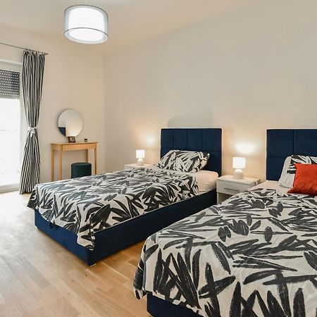New Luxury 3 Bedroom 4 Air Conditioners Задар Екстер'єр фото
