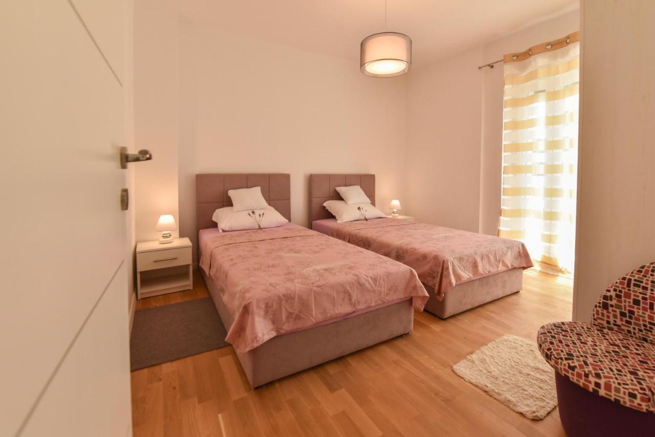 New Luxury 3 Bedroom 4 Air Conditioners Задар Екстер'єр фото